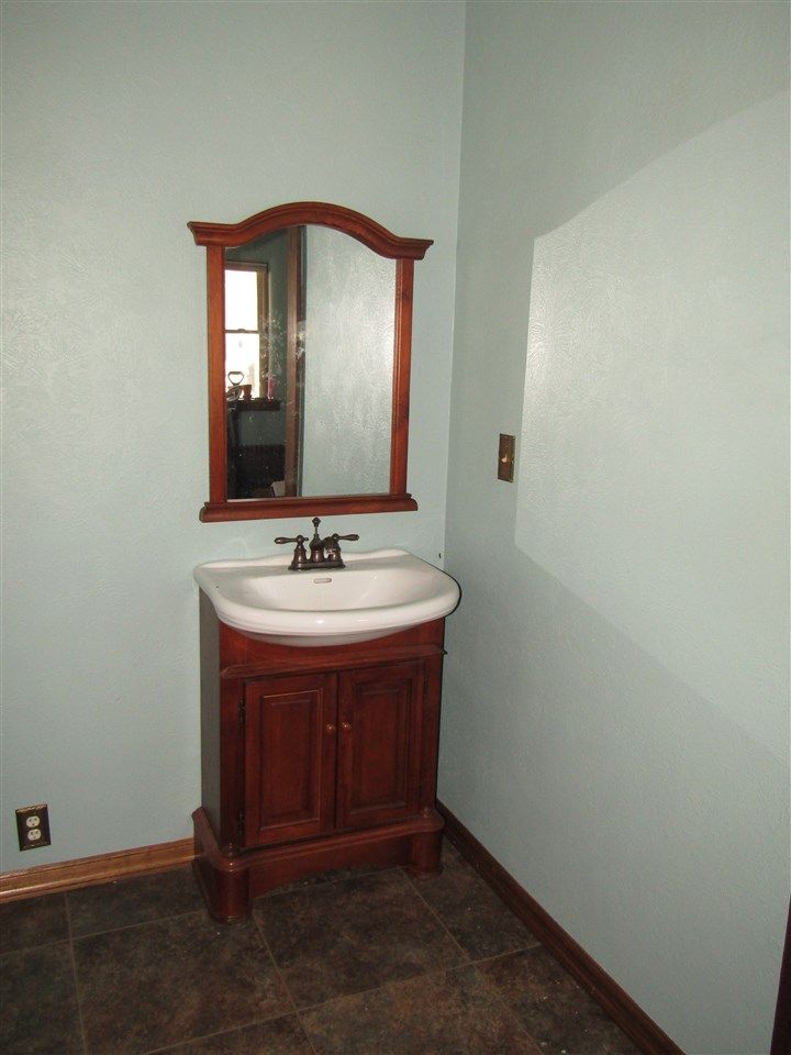 941 N Washington St, Janesville, WI 53548